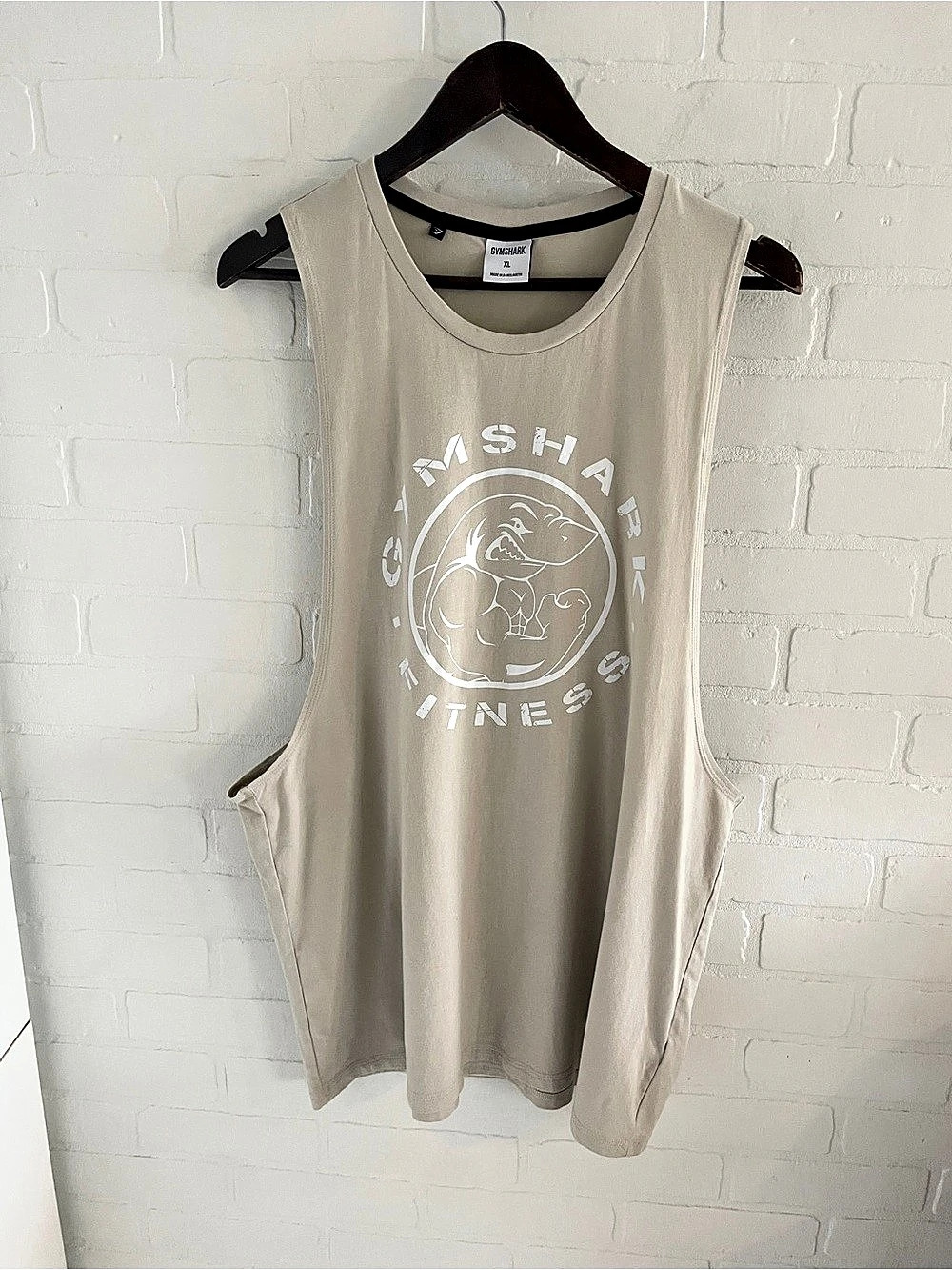 Gymshark Legacy Drop Arm Tank Graphic Muscle Tank Beige XL